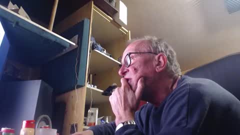 pc8474408 online show from October 3, 6:16 pm