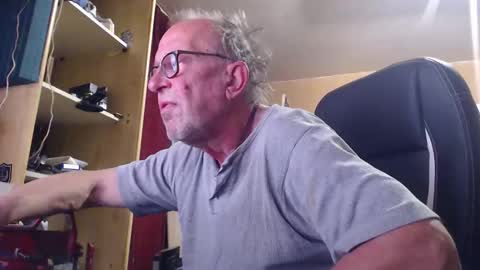 pc8474408 online show from October 9, 9:40 am