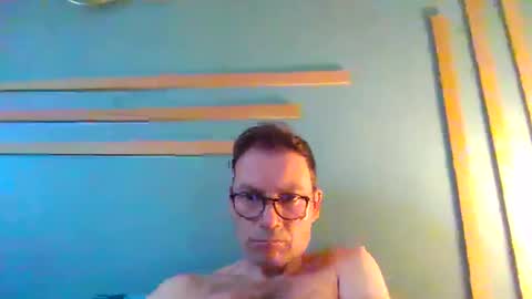 Snapshot of pchittt chatting on March 12, 9:12 am pchittt online show from March 12, 9:12 am