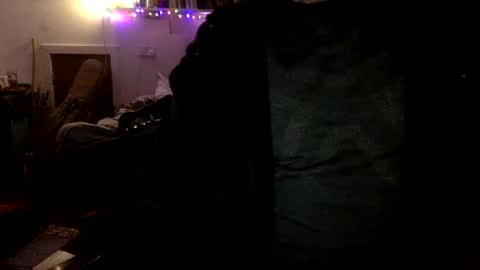 Snapshot of pea23 chatting on January 17, 9:39 pm pea23 online show from January 17, 9:39 pm