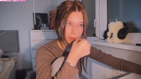 Snapshot of peaceful_oblivion chatting on February 19, 5:49 pm Sandra Next Stream pm MSK 5 pm UTC1pm EDT online show from February 19, 5:49 pm