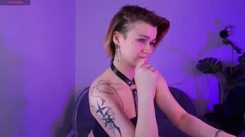 peach_avalanche online show from September 23, 9:18 pm