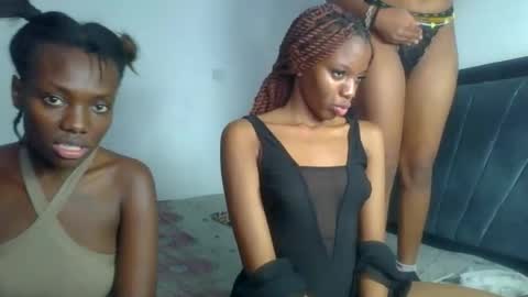 Snapshot of peach_ebonny chatting on May 23, 6:45 pm peach_ebonny online show from May 23, 6:45 pm