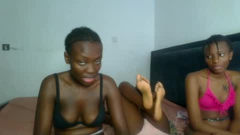Snapshot of peach_ebonny chatting on June 30, 10:44 pm peach_ebonny online show from June 30, 10:44 pm
