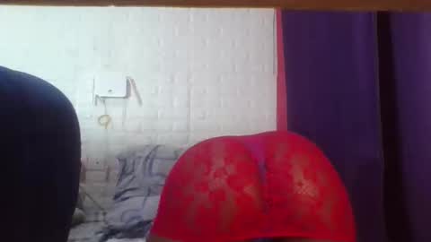 peach_melbah online show from April 8, 10:43 pm