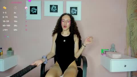 Snapshot of peach_tyron chatting on February 27, 7:01 am peach tyron online show from February 27, 7:01 am