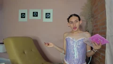 Snapshot of peach_tyron chatting on March 8, 7:31 pm peach tyron online show from March 8, 7:31 pm