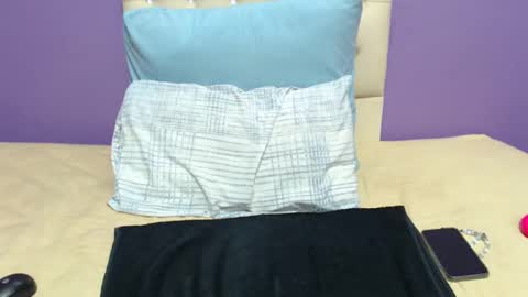 Snapshot of peachassxx chatting on February 21, 3:10 pm peachy online show from February 21, 3:10 pm