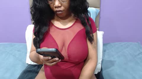Snapshot of peachassxx chatting on September 18, 5:31 am peachy online show from September 18, 5:31 am