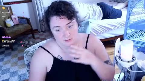 Peach Bandit online show from April 3, 2:37 pm