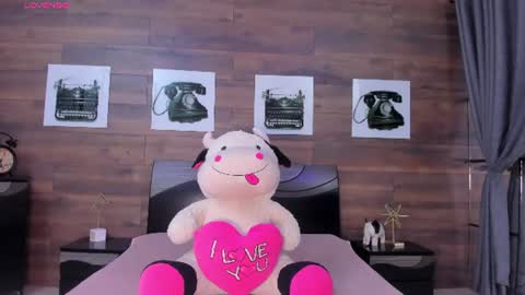 Briana online show from July 9, 1:04 pm