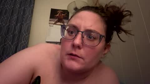 peachesbestfriend online show from April 4, 9:29 am