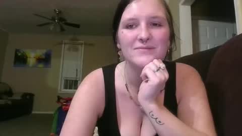 peachesxcreme online show from October 7, 4:31 am