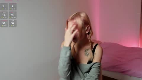 Alice online show from March 30, 4:52 pm