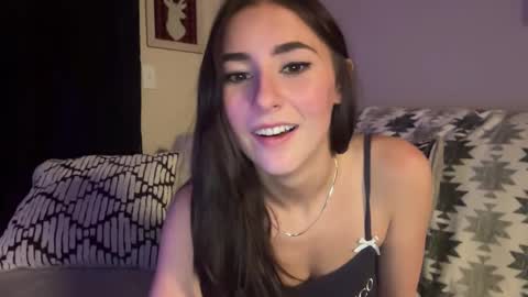 Snapshot of peachyflowers chatting on February 11, 5:58 am Olivia online show from February 11, 5:58 am