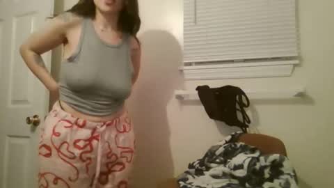 Snapshot of peachyhoneydrip chatting on May 14, 6:09 am peachyhoneydrip online show from May 14, 6:09 am