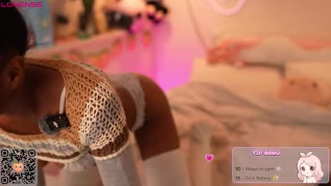 peachypeachgirl online show from March 7, 3:36 am