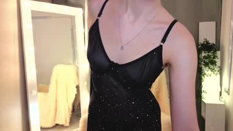 Chloe online show from February 4, 3:07 pm