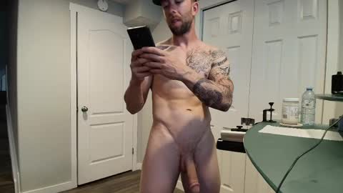 Snapshot of peaked_pleasures chatting on June 1, 3:58 pm peaked_pleasures online show from June 1, 3:58 pm