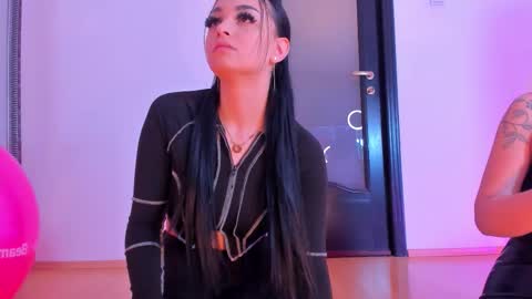 Snapshot of peanaughty chatting on February 8, 9:02 am Kate online show from February 8, 9:02 am