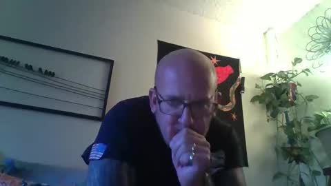 Snapshot of peanutbutterandjealous1 chatting on May 15, 1:29 pm peanutbutterandjealous1 online show from May 15, 1:29 pm