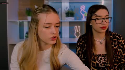 pearl heart online show from March 27, 6:52 am