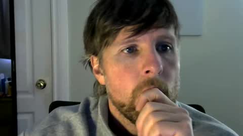 Snapshot of pecas90 chatting on November 9, 8:18 pm pecas90 online show from November 9, 8:18 pm