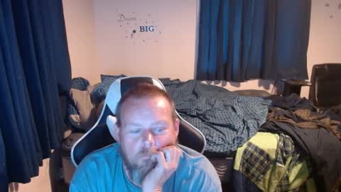 Snapshot of pecker40 chatting on January 26, 10:13 pm pecker40 online show from January 26, 10:13 pm