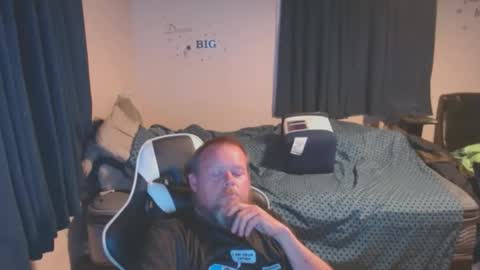 Snapshot of pecker40 chatting on February 14, 3:11 am pecker40 online show from February 14, 3:11 am