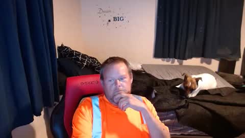 Snapshot of pecker40 chatting on October 30, 1:40 am pecker40 online show from October 30, 1:40 am