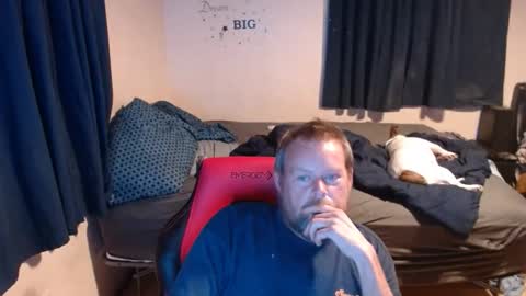 Snapshot of pecker40 chatting on December 3, 1:46 am pecker40 online show from December 3, 1:46 am