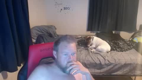 pecker40 online show from April 12, 5:23 am