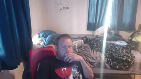 pecker40 online show from April 12, 7:41 pm