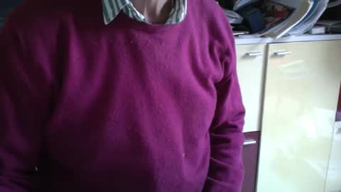 Snapshot of pegaso1000 chatting on December 18, 2:17 pm pegaso1000 online show from December 18, 2:17 pm