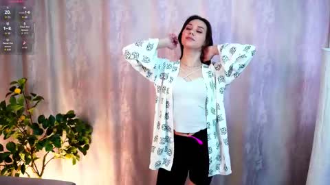 Snapshot of peggydewberry chatting on February 11, 3:44 am Rose online show from February 11, 3:44 am