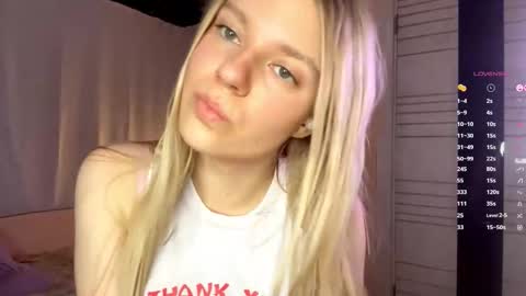 Mary online show from October 26, 2:34 pm