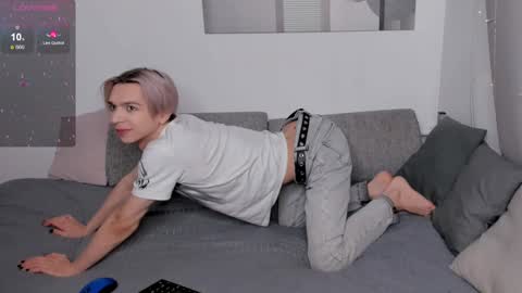 Snapshot of peggypierce chatting on December 21, 5:58 am Leo online show from December 21, 5:58 am