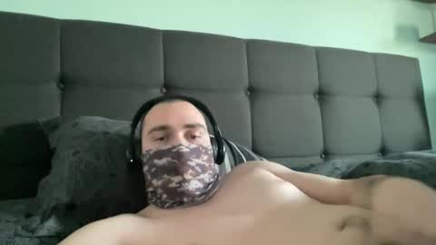 Snapshot of pelao2007 chatting on September 15, 9:59 pm easy cum online show from September 15, 9:59 pm