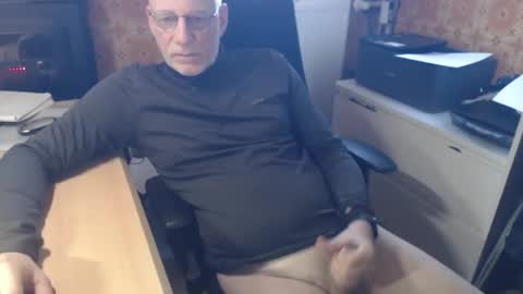 Pemue65 online show from March 2, 8:21 am