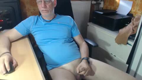 Pemue65 online show from June 2, 6:04 am