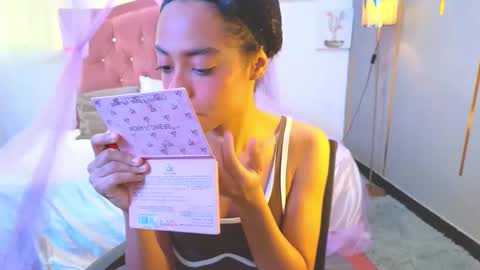 peneelopeecute online show from February 25, 7:45 pm