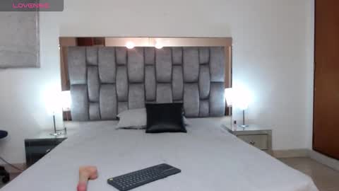 penelope_petit18 online show from October 24, 7:27 am