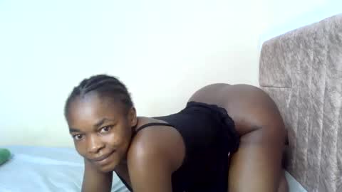 pengcaramell2 online show from April 13, 10:32 am