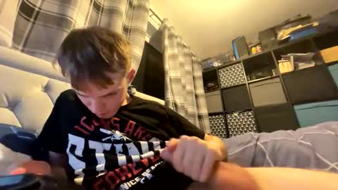 Penguin online show from October 25, 11:54 pm