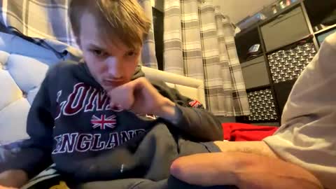 Penguin online show from December 14, 7:07 pm