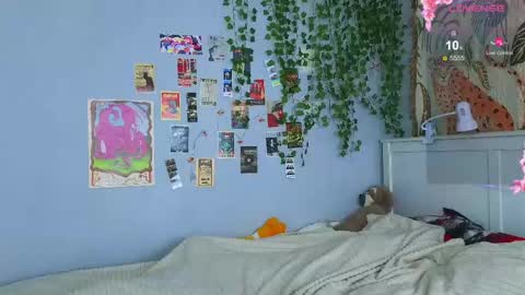 Penny staar online show from May 26, 6:42 am