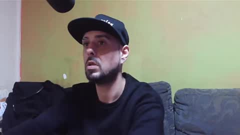 Snapshot of pepedlp40 chatting on December 2, 10:53 am pepedlp40 online show from December 2, 10:53 am