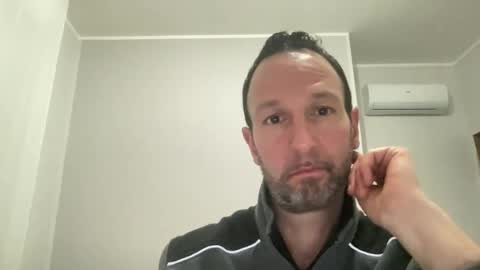 Snapshot of peppinslosqualo chatting on March 3, 6:55 pm peppinslosqualo online show from March 3, 6:55 pm