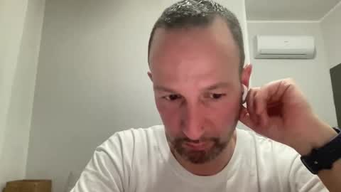 Snapshot of peppinslosqualo chatting on April 27, 9:35 pm peppinslosqualo online show from April 27, 9:35 pm