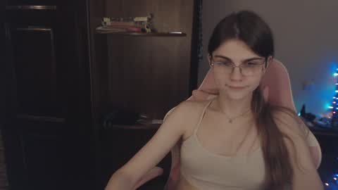 Snapshot of peralez_f chatting on January 28, 12:47 am Farida online show from January 28, 12:47 am